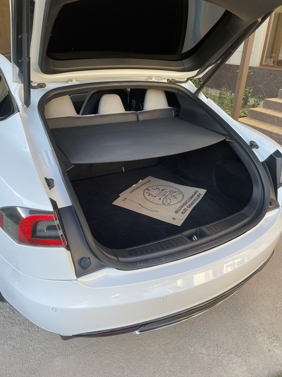 Tesla Model S 2016