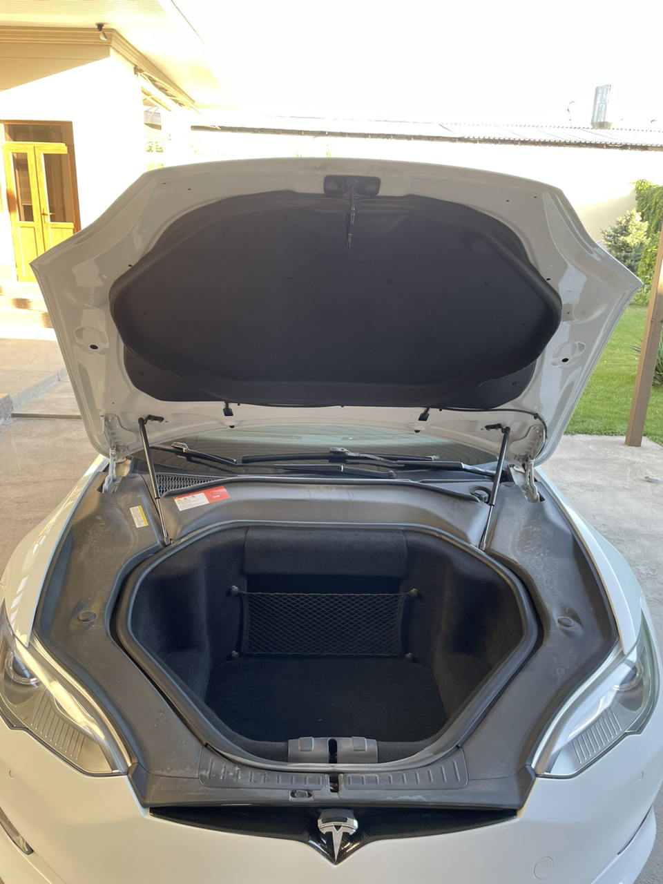 Tesla Model S 2016