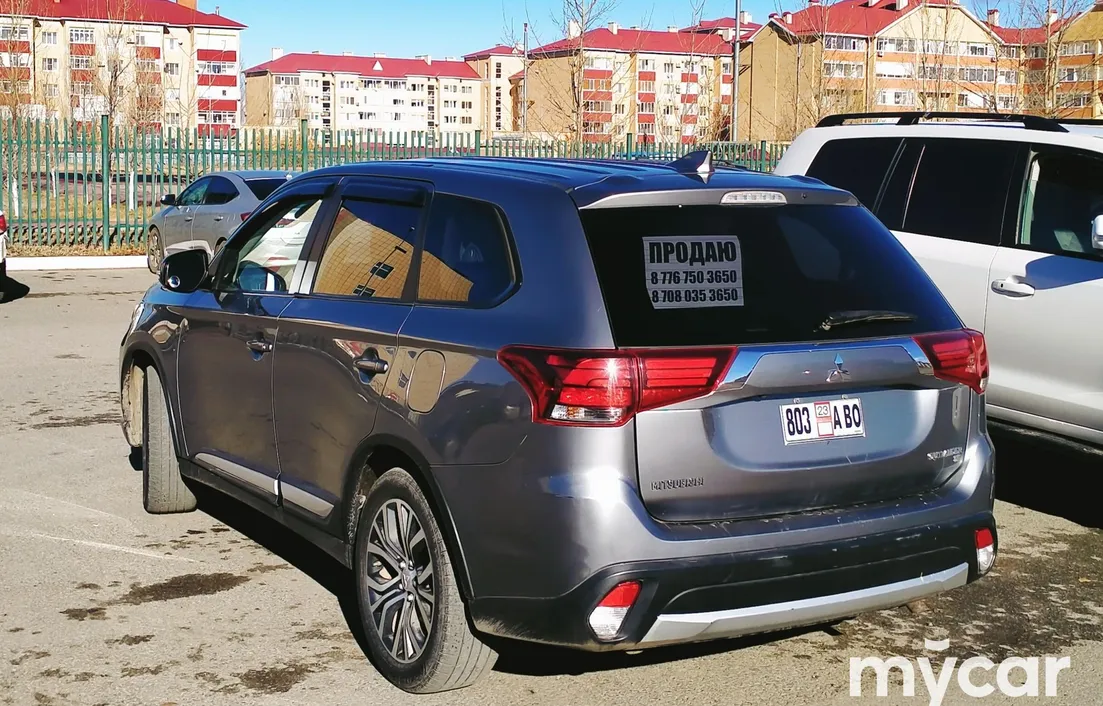 Mitsubishi Outlander 2016