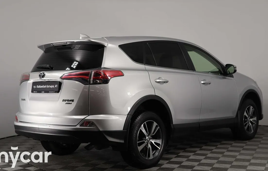 Toyota RAV4 2016