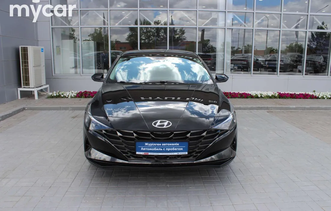 Hyundai Elantra 2021