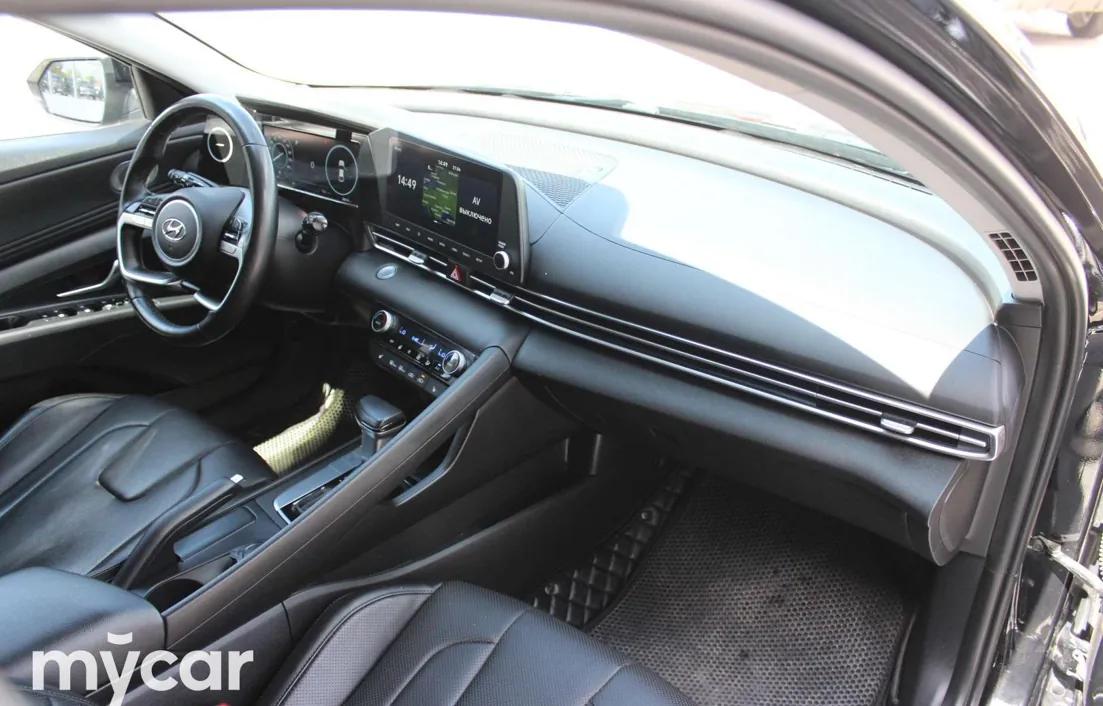 Hyundai Elantra 2021