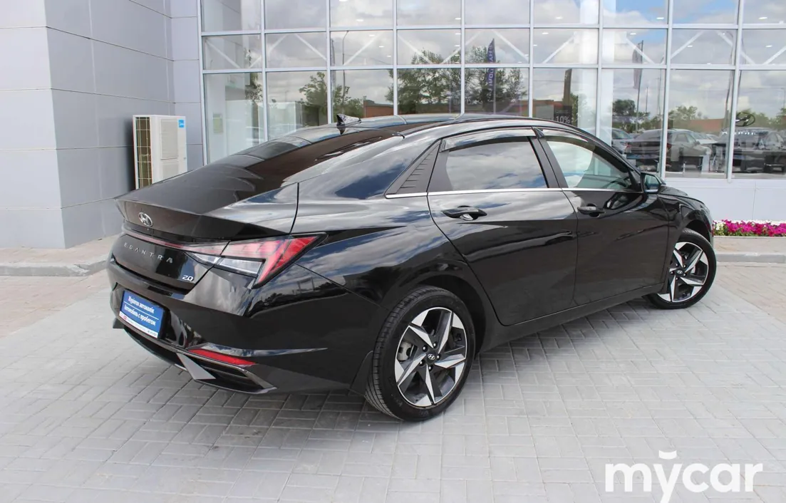 Hyundai Elantra 2021