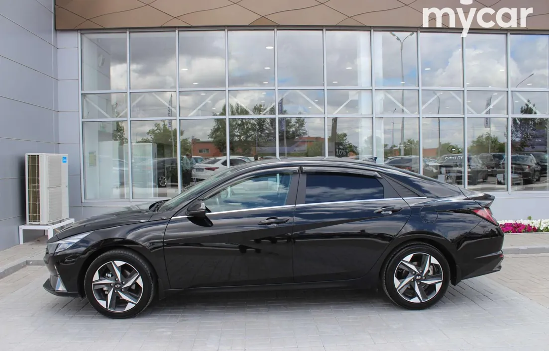 Hyundai Elantra 2021