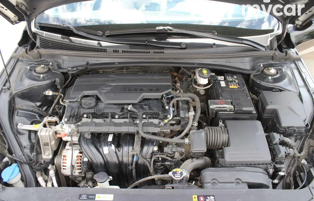 Hyundai Elantra 2021
