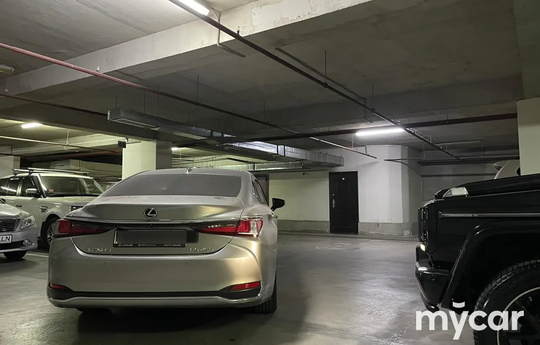Lexus ES 2019