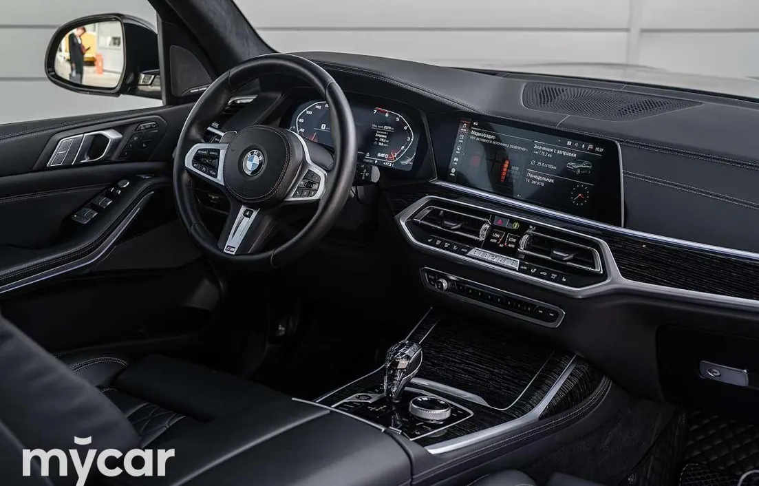 BMW X7 2021