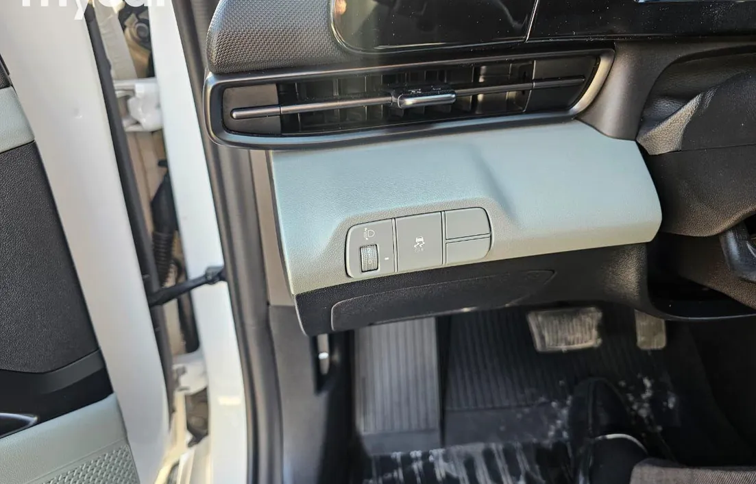Hyundai Elantra 2024