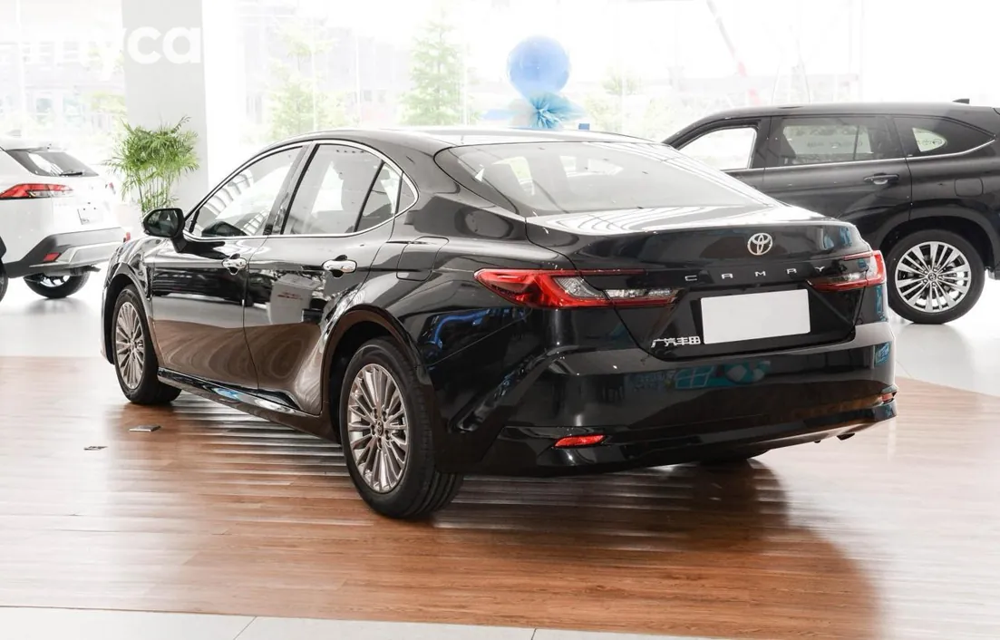 Toyota Camry 2025