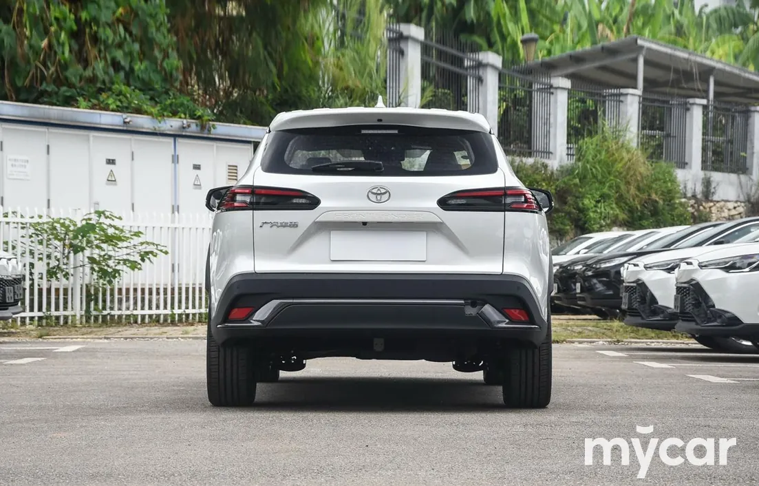 Toyota Frontlander 2025