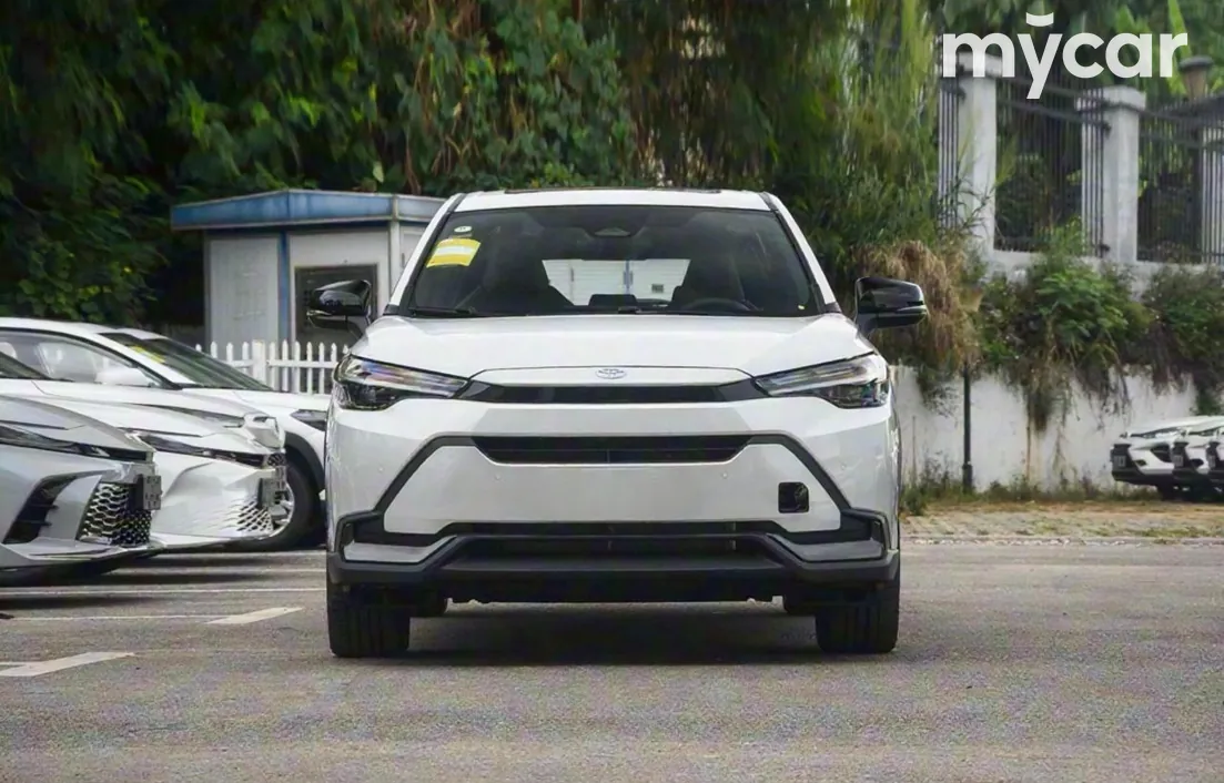 Toyota Frontlander 2025