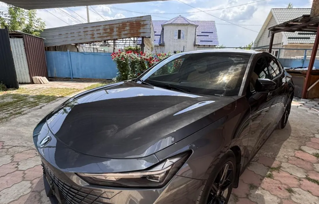 Changan UNI-V 2023
