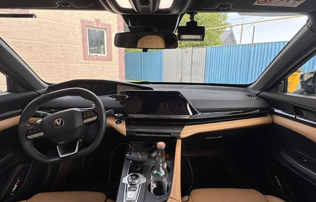 Changan UNI-V 2023
