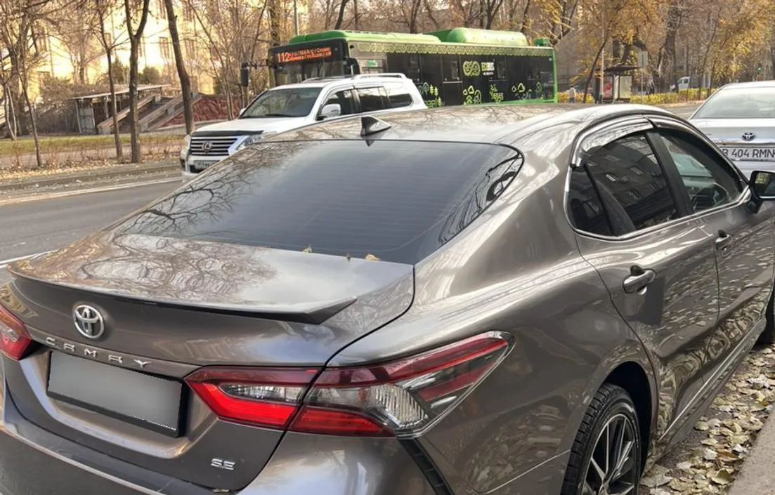 Toyota Camry 2021