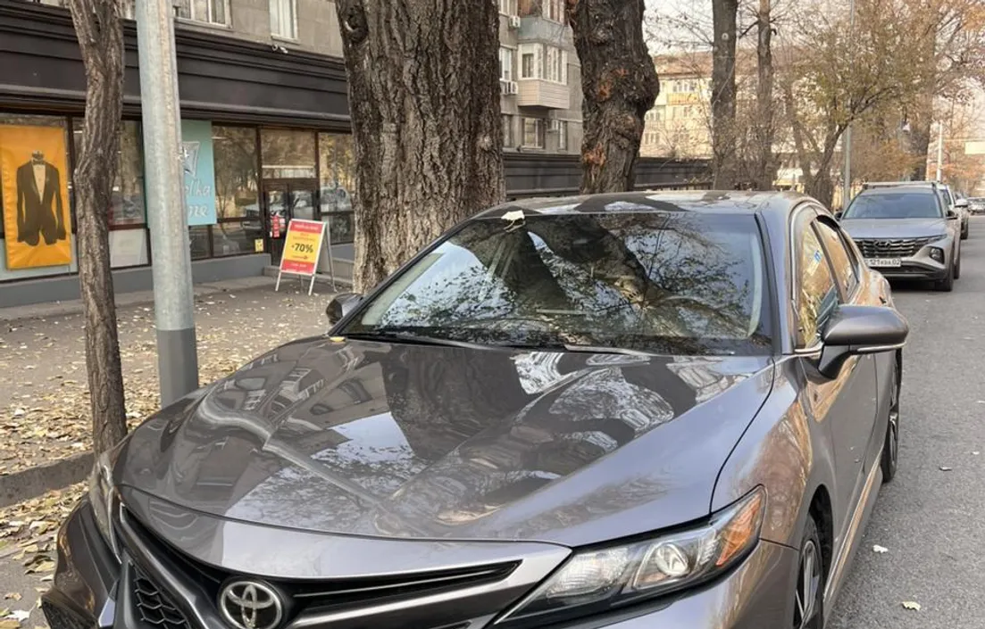 Toyota Camry 2021