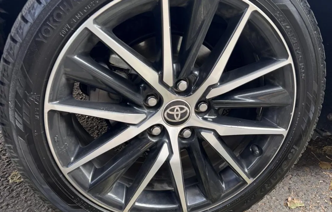 Toyota Camry 2021