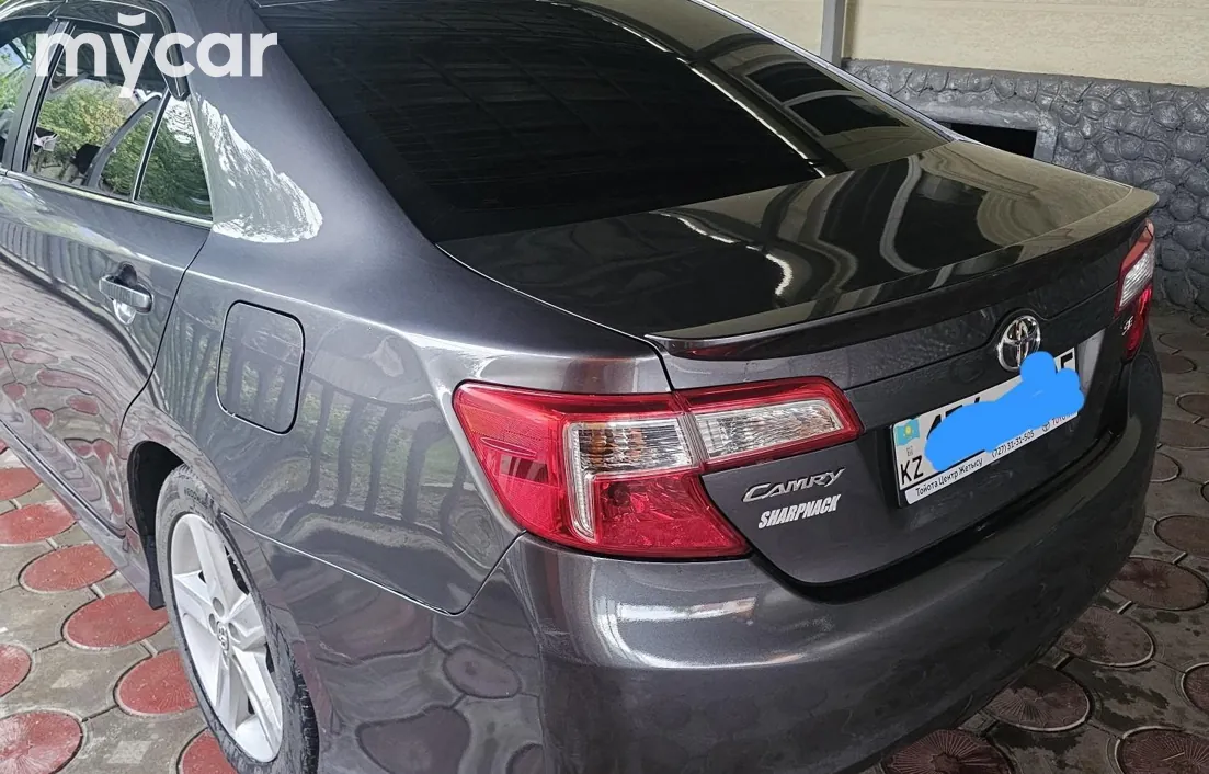 Toyota Camry 2013