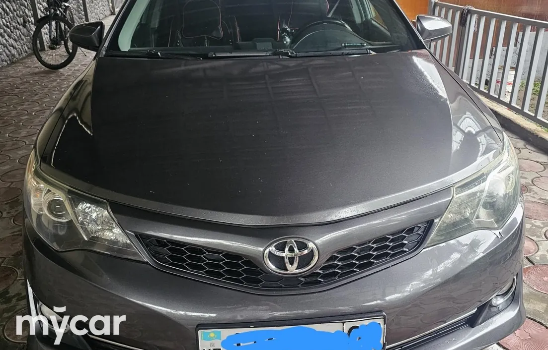 Toyota Camry 2013