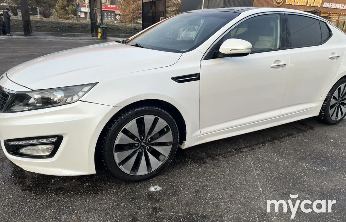 Kia K5 2011