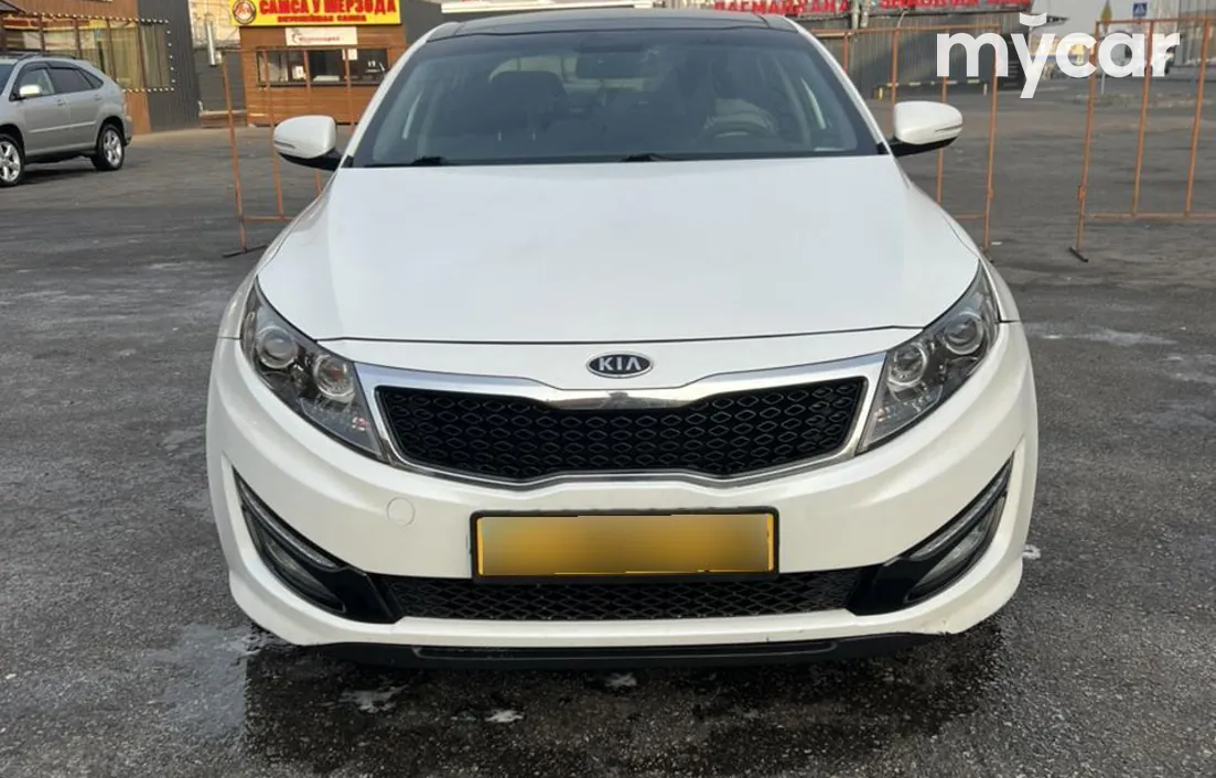 Kia K5 2011