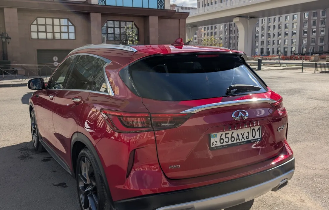 Infiniti QX50 2021