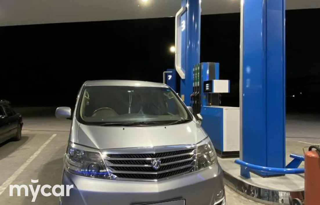 Toyota Alphard 2004