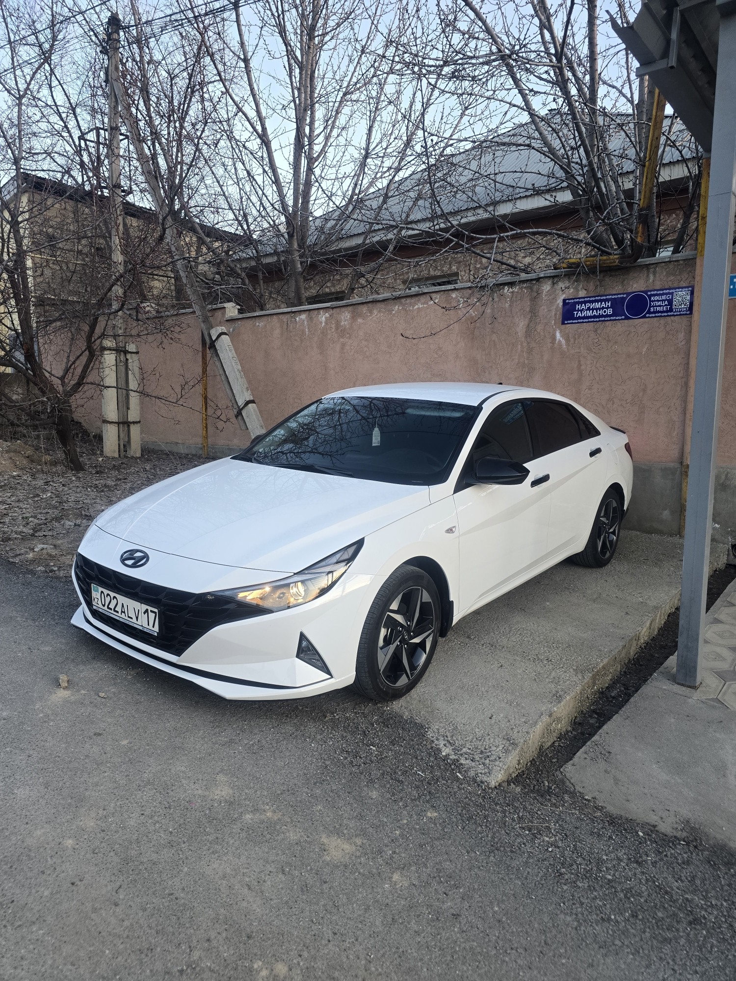 Hyundai Elantra 2023