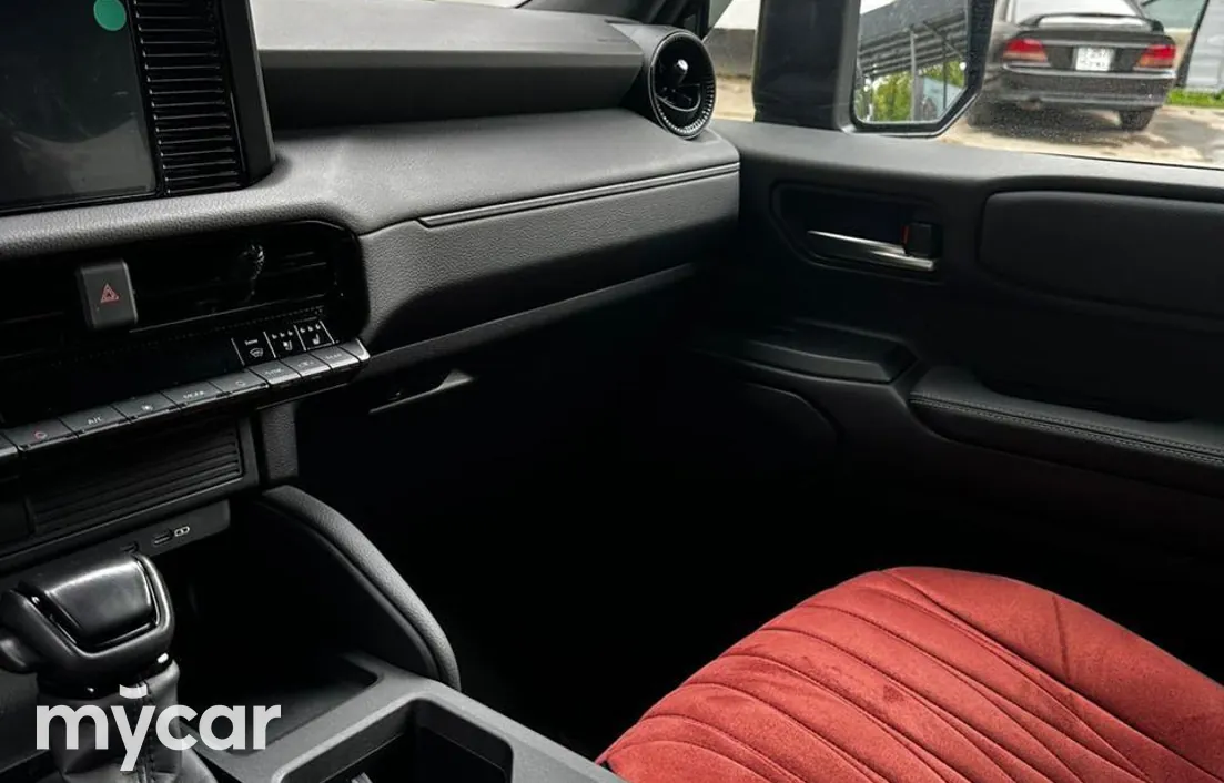 Toyota Land Cruiser Prado 2024