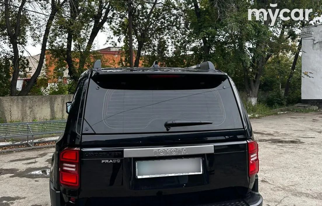 Toyota Land Cruiser Prado 2024