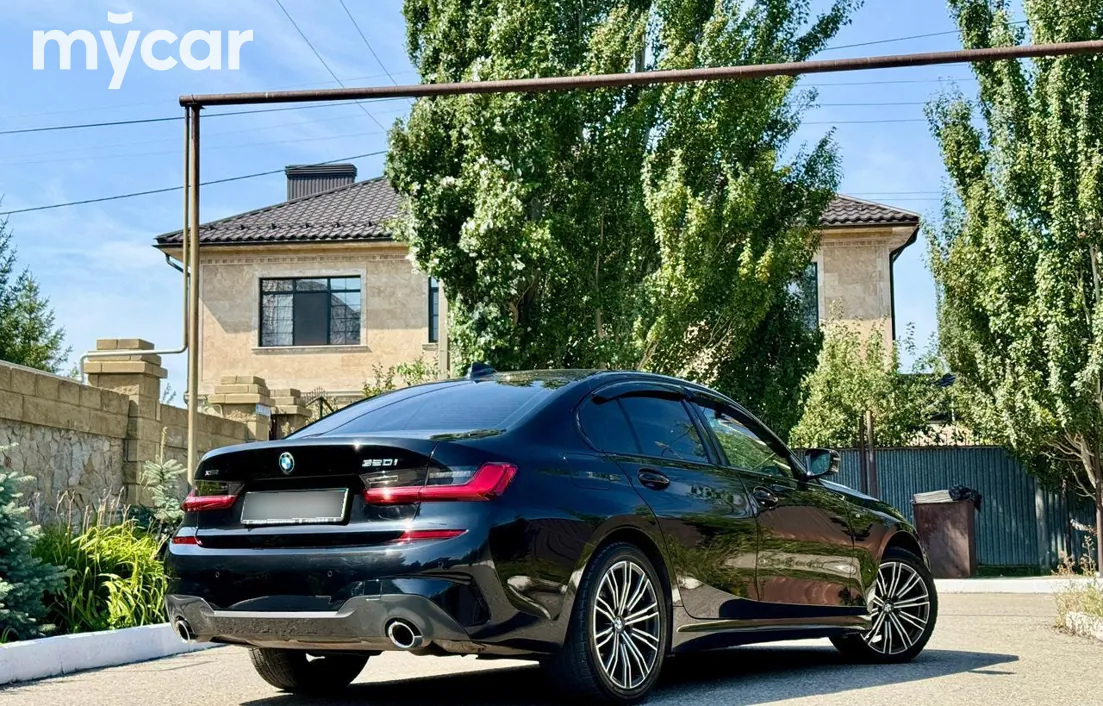 BMW 3 серия 2020