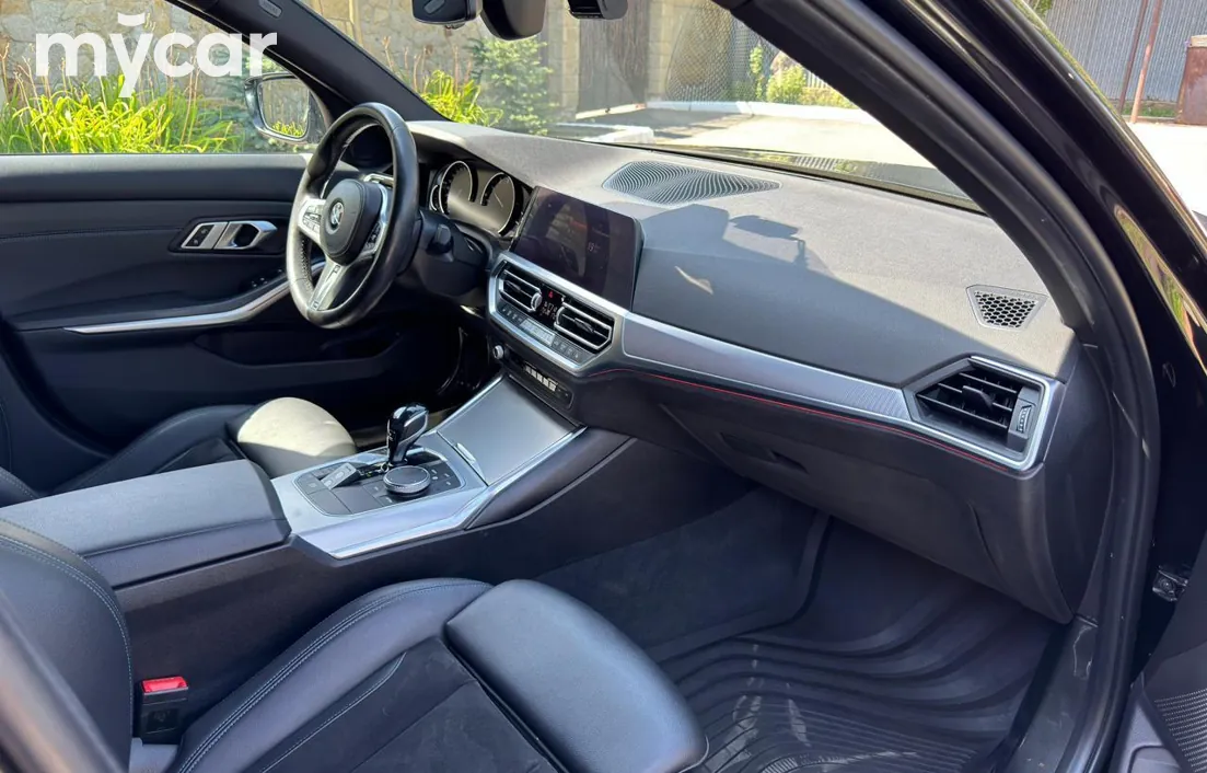 BMW 3 серия 2020
