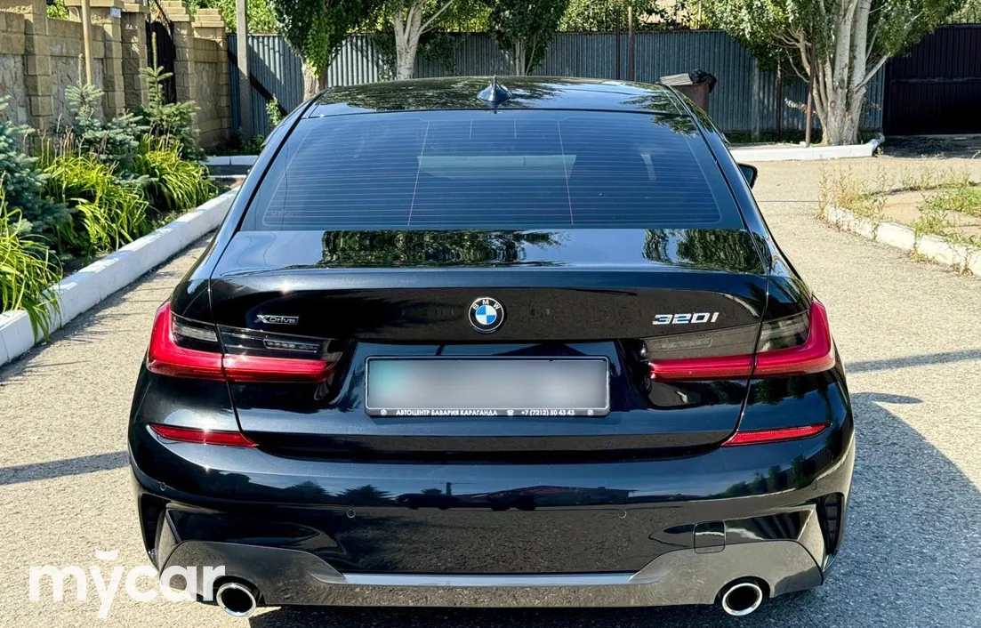 BMW 3 серия 2020