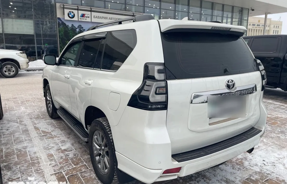 Toyota Land Cruiser Prado 2019