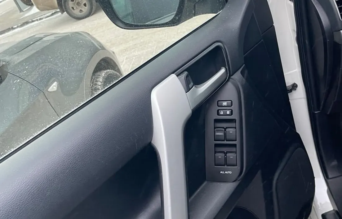 Toyota Land Cruiser Prado 2019