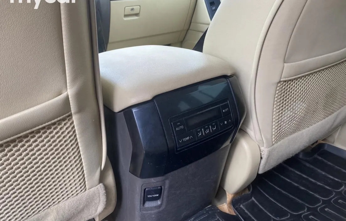 Toyota Land Cruiser Prado 2014