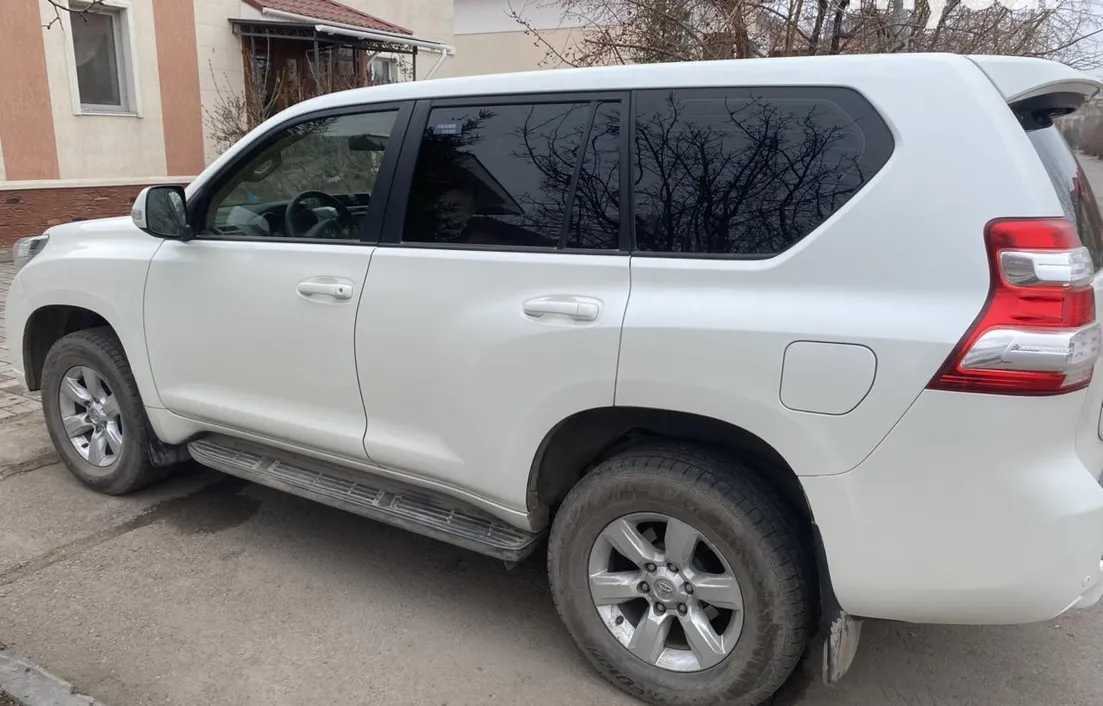 Toyota Land Cruiser Prado 2014