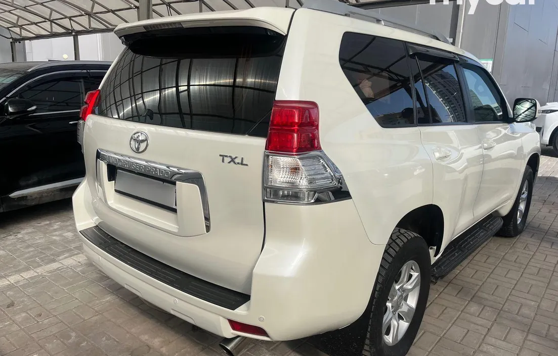 Toyota Land Cruiser Prado 2013
