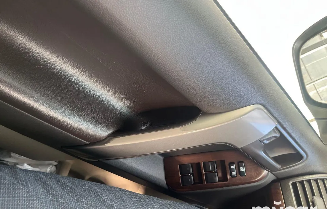 Toyota Land Cruiser Prado 2013