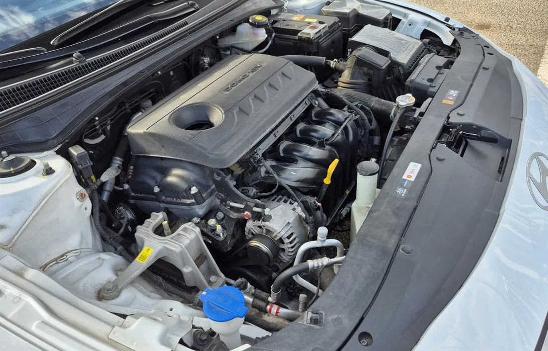 Hyundai Elantra 2024