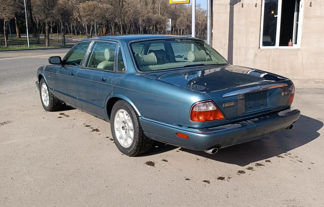 Jaguar XJ 1999