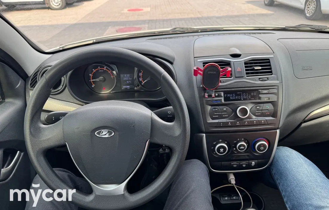 LADA Granta 2019
