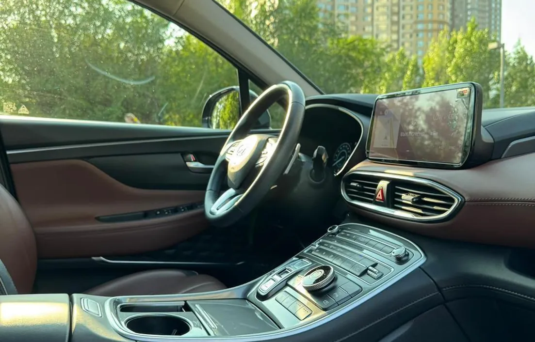 Hyundai Santa Fe 2023