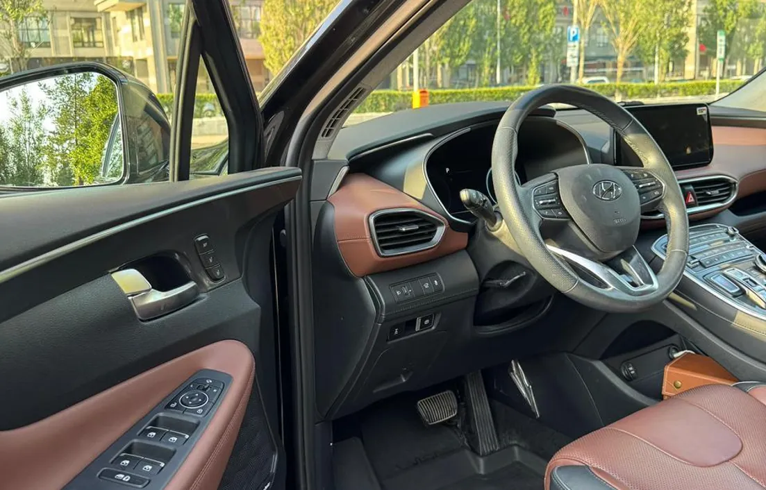 Hyundai Santa Fe 2023
