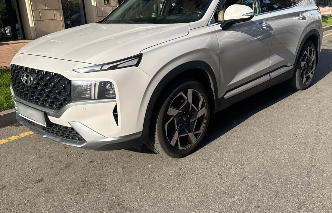 Hyundai Santa Fe 2023