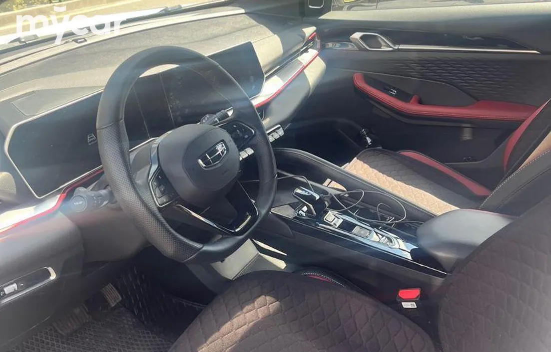 Geely Coolray 2024