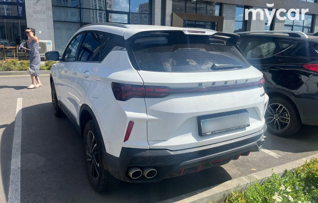 Geely Coolray 2024