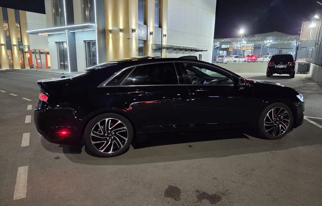 Lincoln MKZ 2020