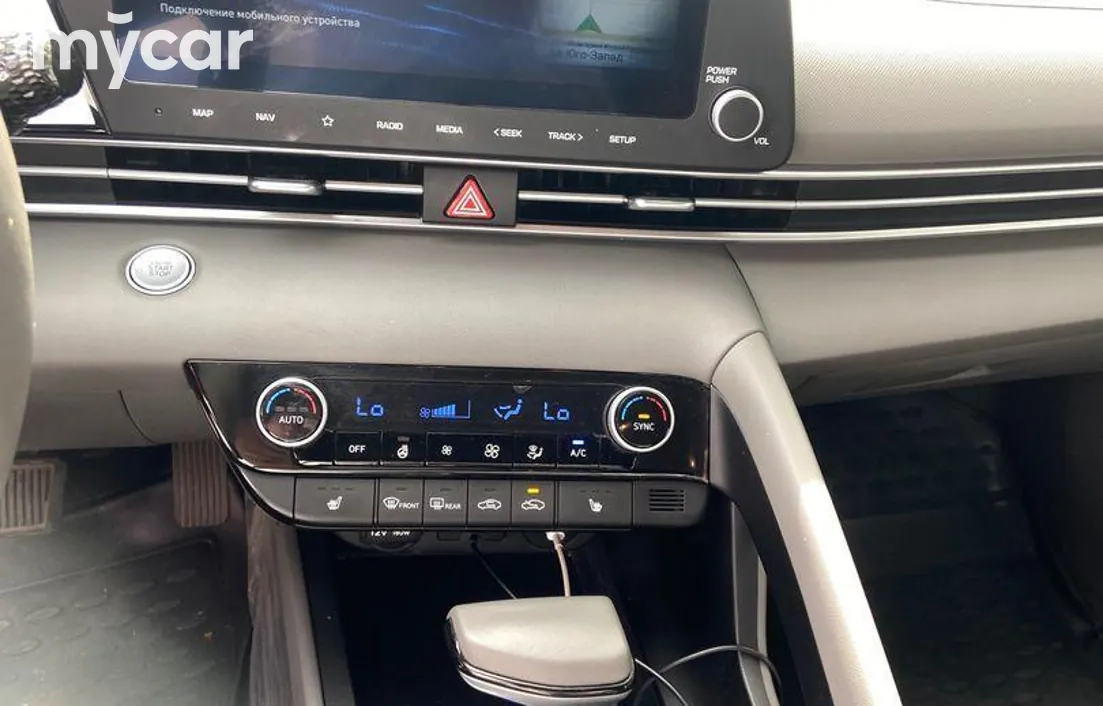 Hyundai Elantra 2023
