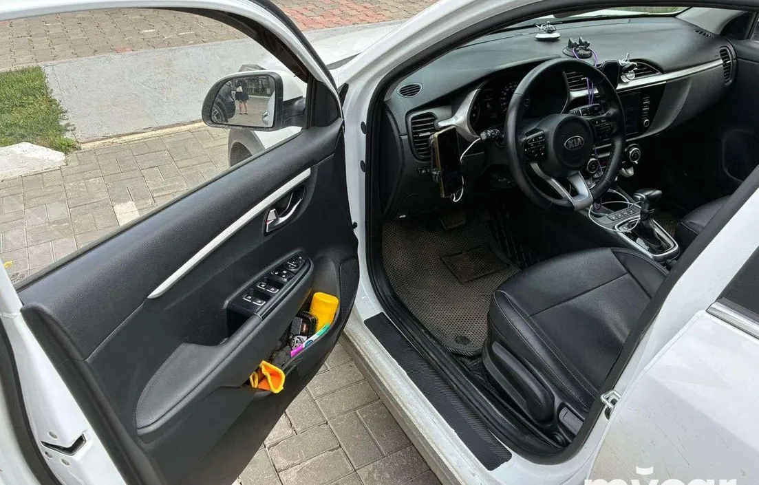 Kia Rio X 2021