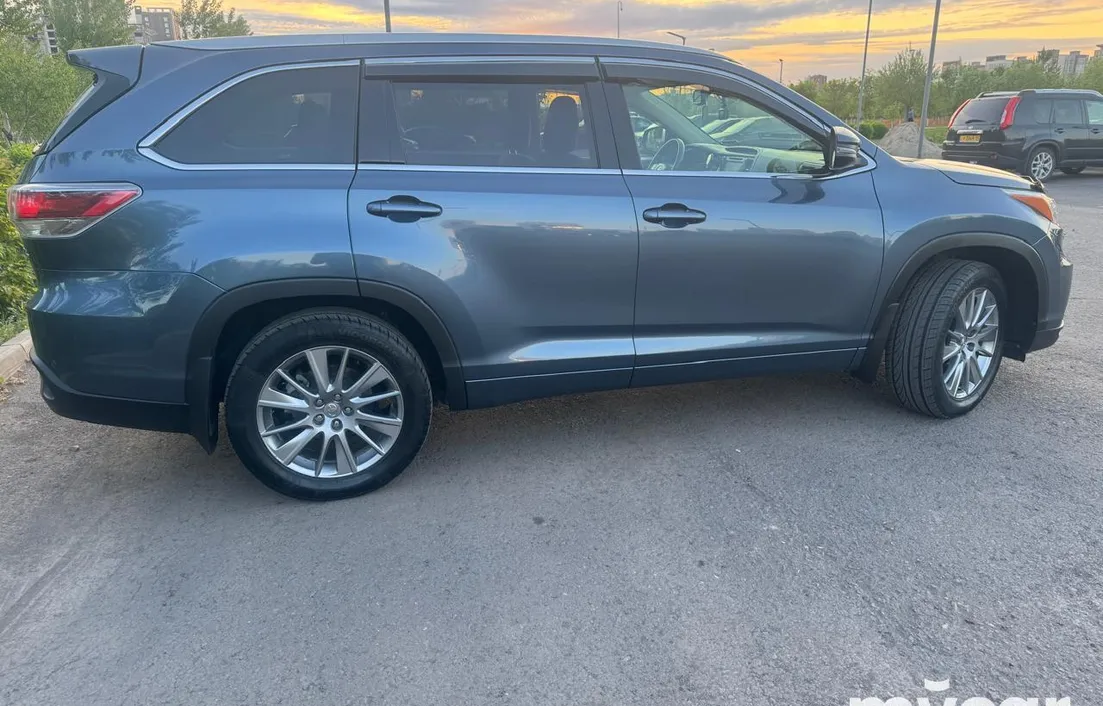 Toyota Highlander 2014